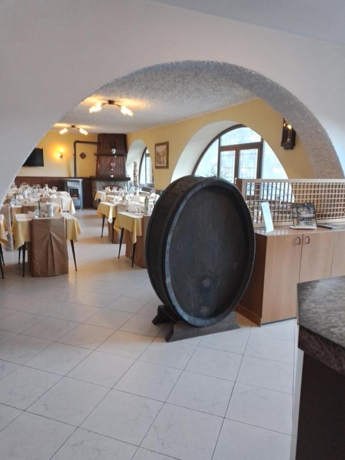 Hotel Ristorante Miravalle Teglio Dış mekan fotoğraf